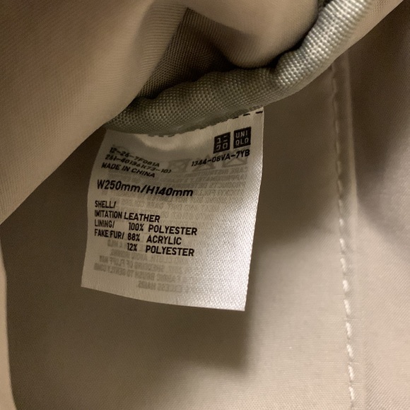 Uniqlo shoulder bag - Picture 4 of 4